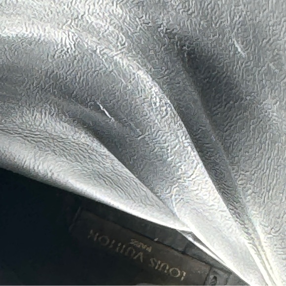 Authentic Louis Vuitton riding boots - Picture 11 of 13